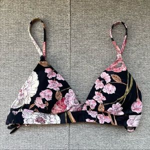 Billabong flowered bikini top size small